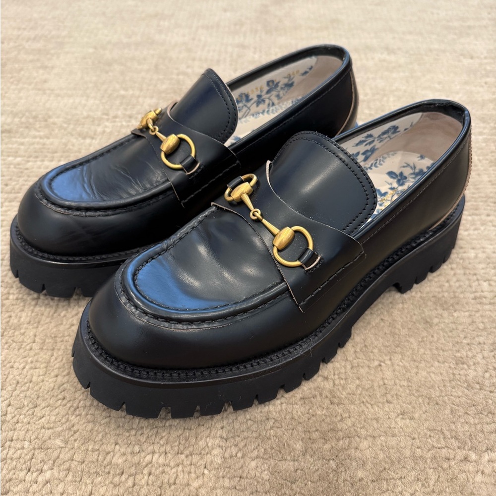 Gucci Women's lug sole loafer with Horsebit